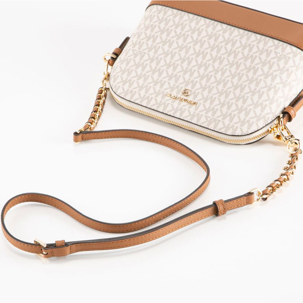 Michael Kors Jet Set Charm Large Dome Crossbody Vanilla