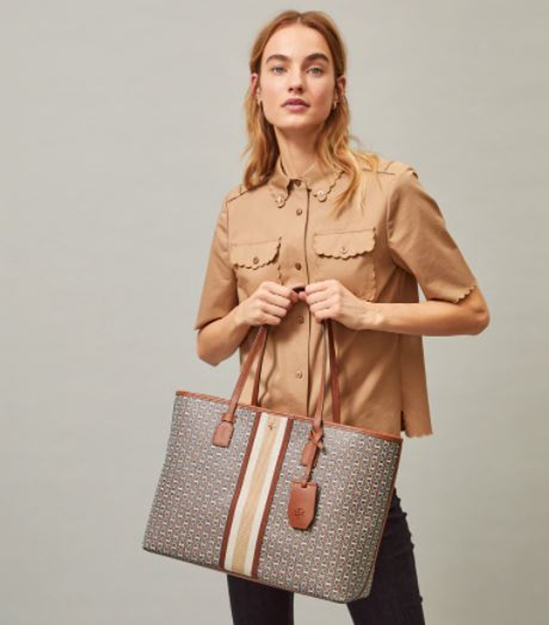 Tory Burch] Tote Bag Gemini Link Canvas Small 53304 LIGHT UMBER