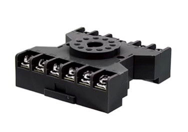 Idec SR3P-06 Socket DIN Mount Screw Type