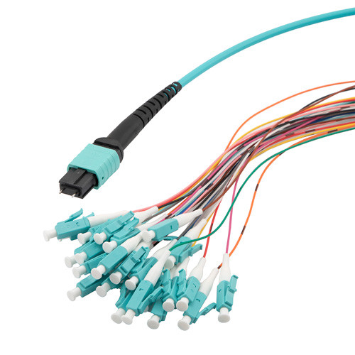 L-Com MPM24OM4-09LCR-10