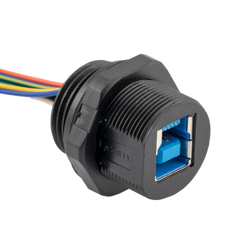 L-Com U3A00027-10I