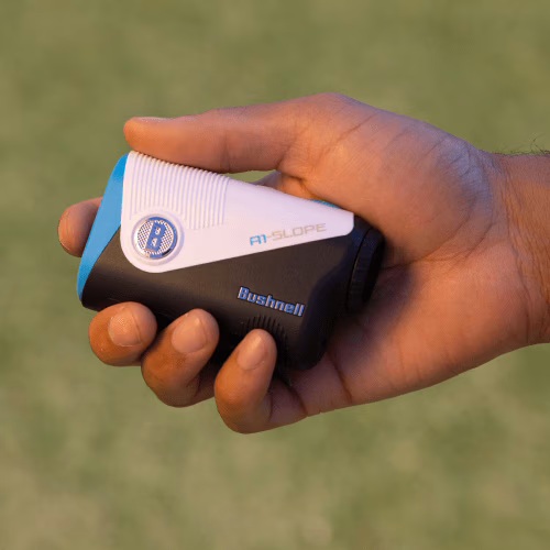 THE SMALLEST BUSHNELL GOLF LASER RANGEFINDER