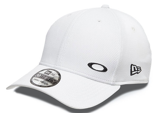 Oakley Golf Tinfoil 2.0 Cap - Image 1