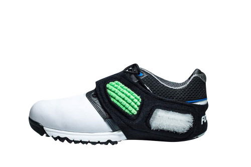 cleaning white golf shoes