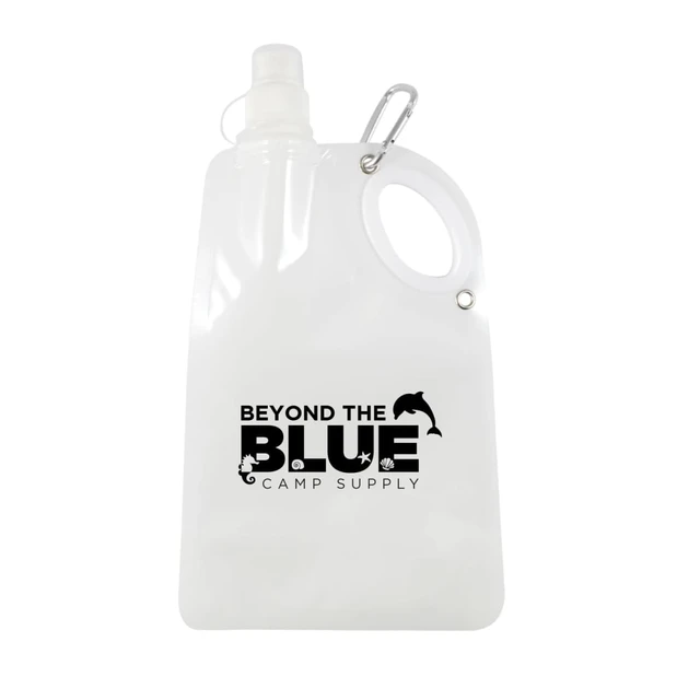 A drink bottle in clear plastic with a handle, featuring a logo and a spout for easy pouring.