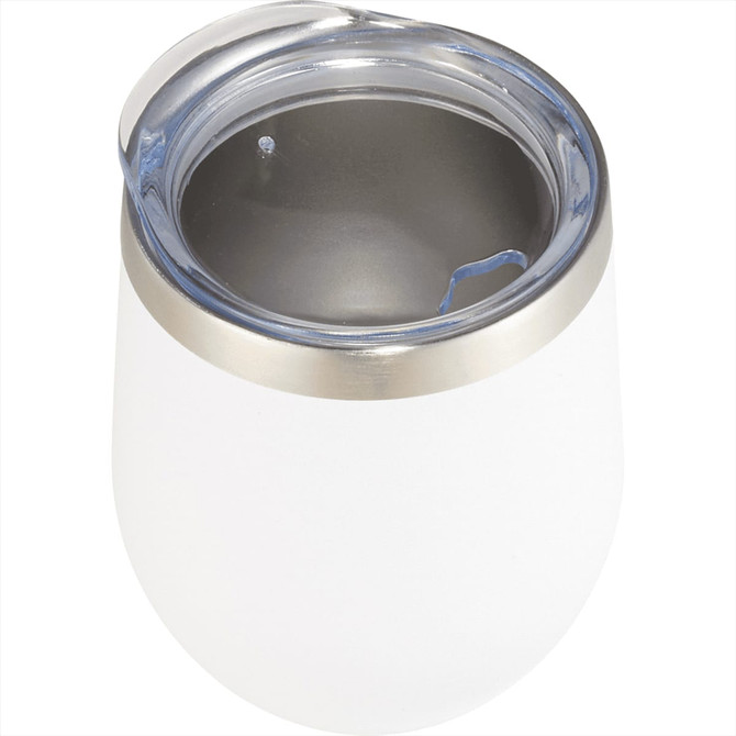 A drink bottle in matte white with a stainless steel rim and a clear lid, featuring a logo on the side.