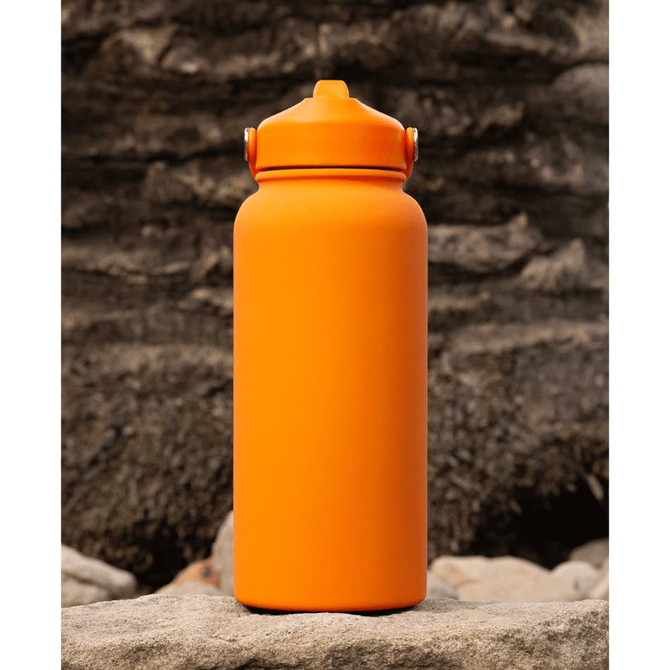 A drink bottle in bright orange with a rubber-coated finish, featuring a screw-top lid and integrated handle.
