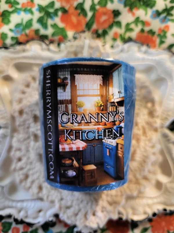 Granny's Kitchen Votive