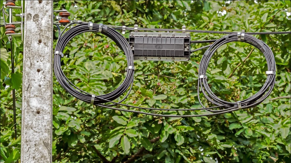 Choosing the Correct Aerial Drop Cables for a Project