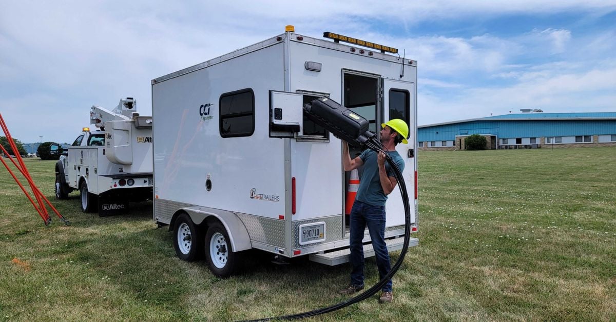 Key Features of a Modern Mobile Fiber Splice Trailer