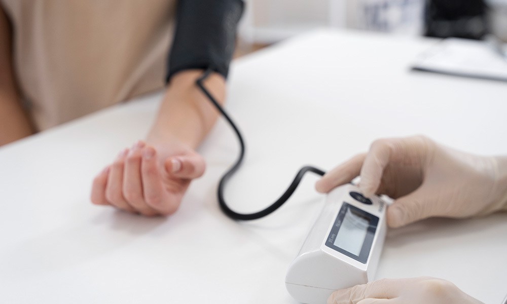 Toma de tensión arterial y medición de glucosa 2