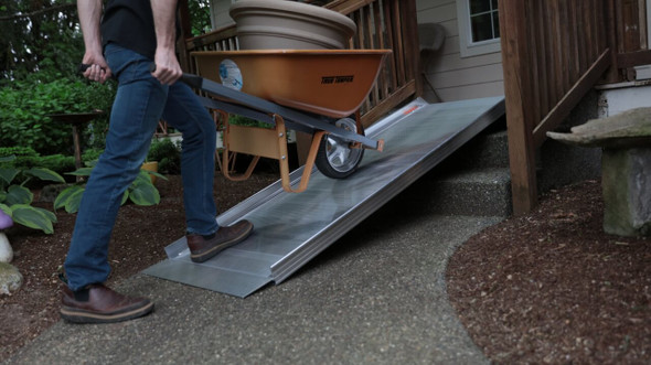 EZ-ACCESS TRAVERSE Walk Ramp (Loading Ramp)