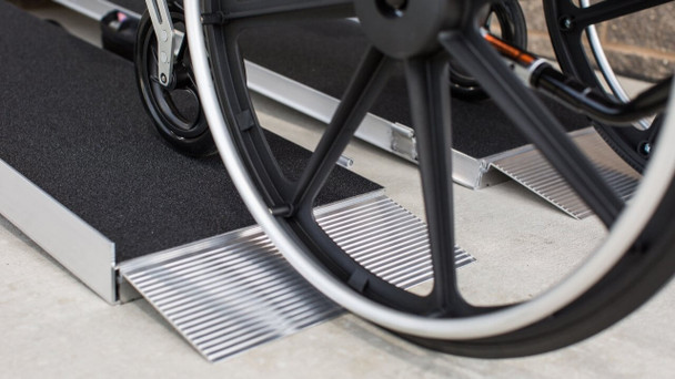 EZ-ACCESS SUITCASE Singlefold AS Portable Ramp