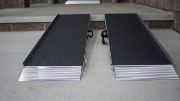 EZ-ACCESS SUITCASE Singlefold AS Portable Ramp