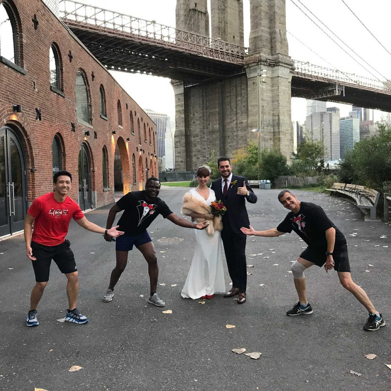 Brooklyn Bridge Photobombers