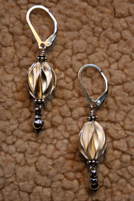 Thai Feuille ovals drop earrings