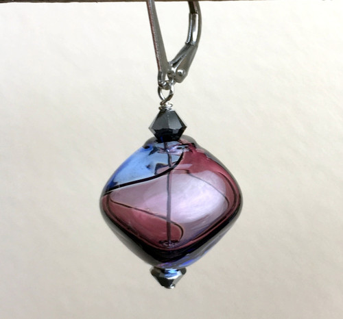 Amethyst and lavender Murano glass yin yang "sasso" earrings