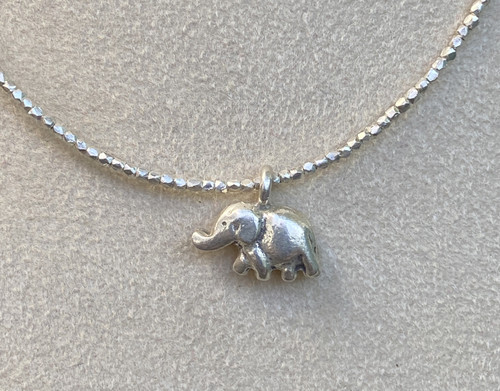 Mini elephant charm neclace