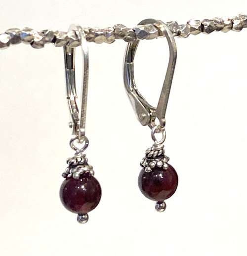 Round garnet earrings