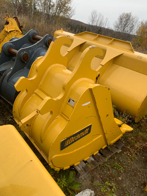 Dig Bucket - 1043901-03600-F5
