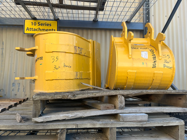 Clean Up Bucket - 1009301-01800-C