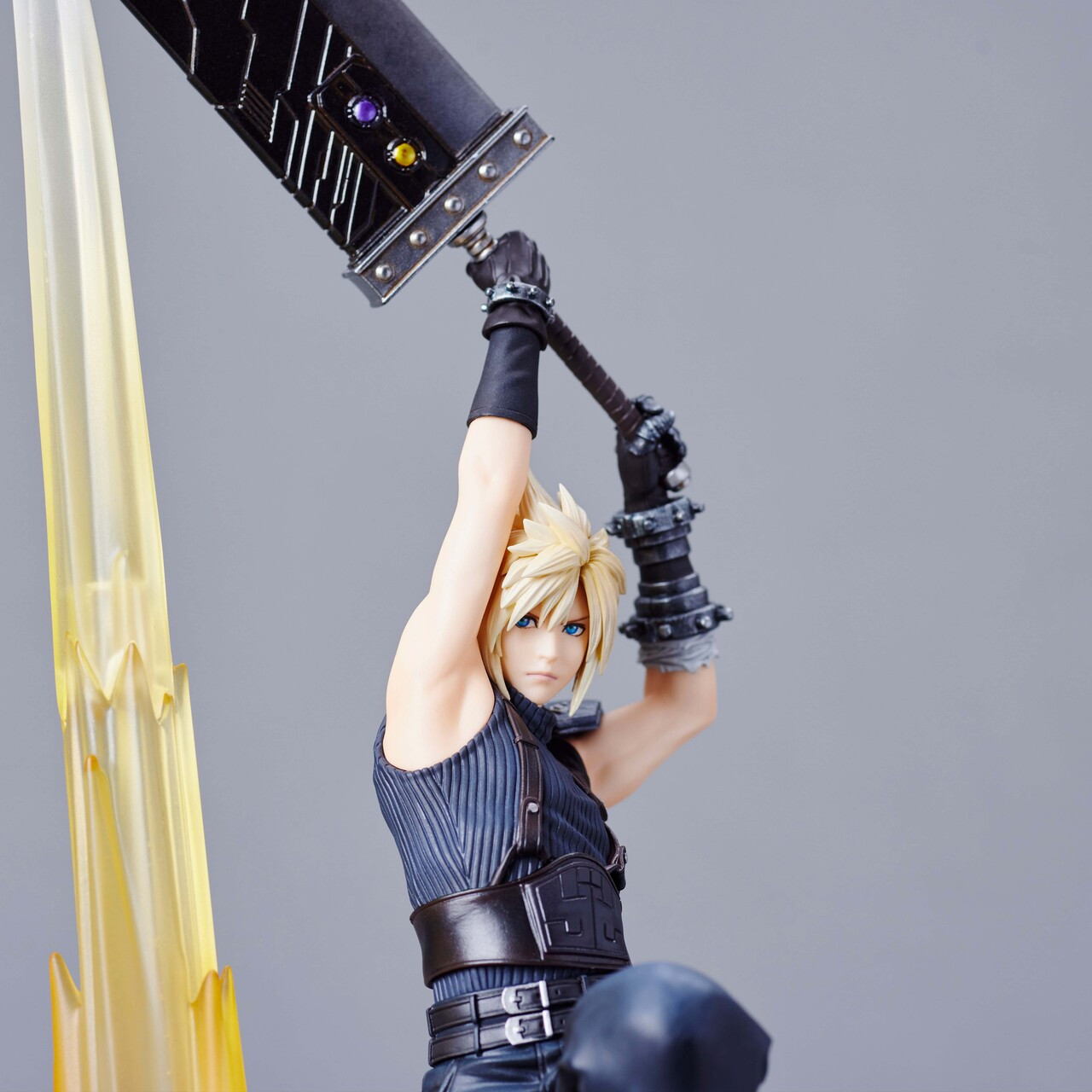 Statuetta di Cloud Strife di FINAL FANTASY VII REBIRTH | SQUARE