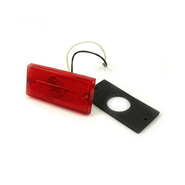 Maxem 3.75" Red Rectangular Clearance Light Recessed