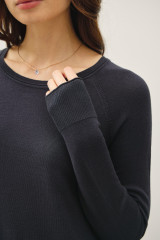 ROUND NECK RAGLAN LONG SLEEVE SWEATER (Updating)
