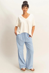 OVERSIZED V-NECK SHORT SLEEVE TOP