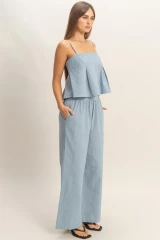 WIDE-LEG STRIPED PANTS