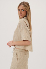 COLLARED SPLIT NECK ELBOW SLEEVE LINEN TOP