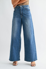 HIGH RISE FULL LENGTH LOOSE STRAIGHT DENIM JEANS