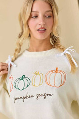 PUMPKIN EMBROIDERED SWEATER
