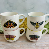 STONEWARE MUG WITH INSECT & COLORED RIM