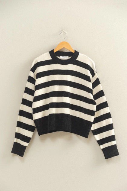 STRIPED SWEATER WITH RIBBED EDGE