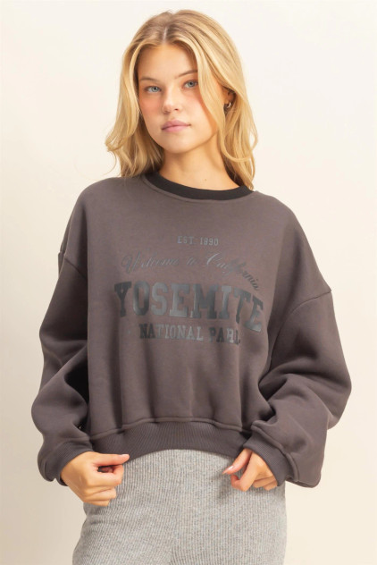 VINTAGE INSPIRED YOSEMITE CREWNECK TOP