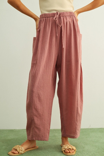 PINSTRIPED LOOSE PANTS WITH POCKETS