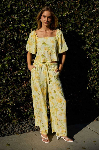 MIDI RISE ELASTIC WAIST BAND WIDE PANTS