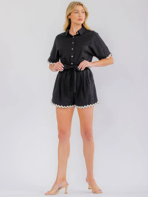BUTTON UP TIE FRON POCKETS TRIM DETAILED ROMPER
