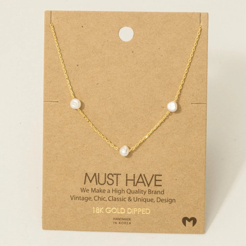 GOLD DIPPED DAINTY THREE PEARL CHARM NECKLACE