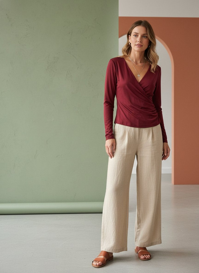 V NECK LONG SLEEVE RUCHED SIDES