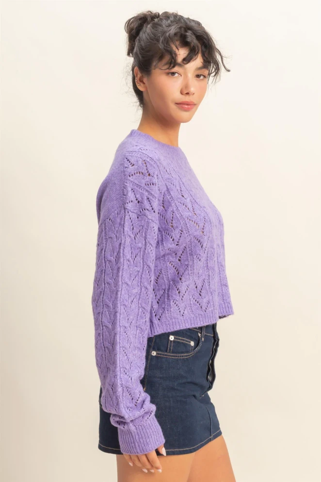 CROPPED CABLE KNIT SWEATER