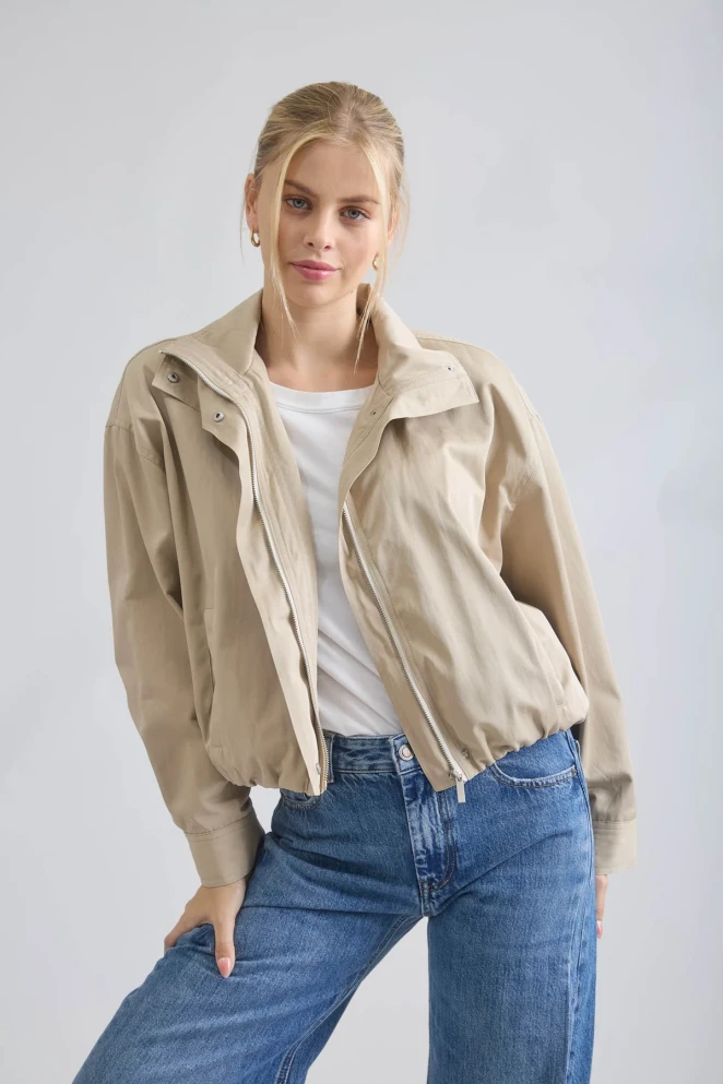 ZIP-UP MOCK NECK ELASTIC HEM JACKET