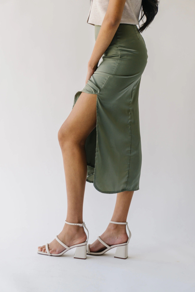 SATIN SIDE SLIT SKIRT