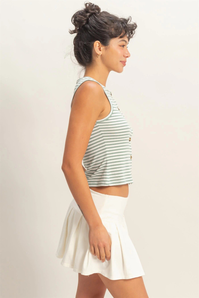 STRIPED BUTTON FRONT CREW NECK TOP