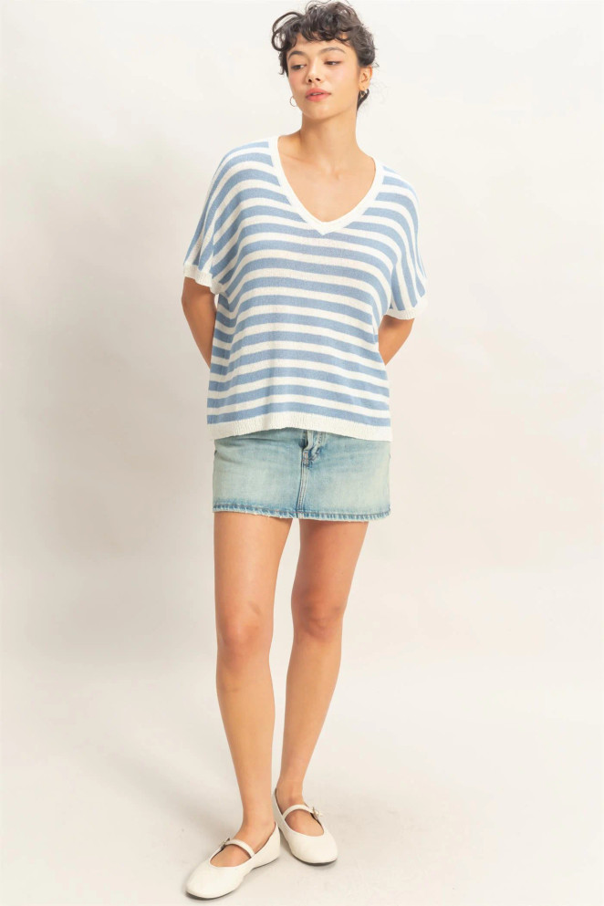 STRIPED V-NECK SHORT DOLMAN SLEEVE TOP