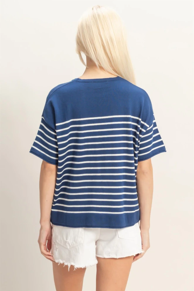 STRIPED SHORT SLEEVE KNIT TOP