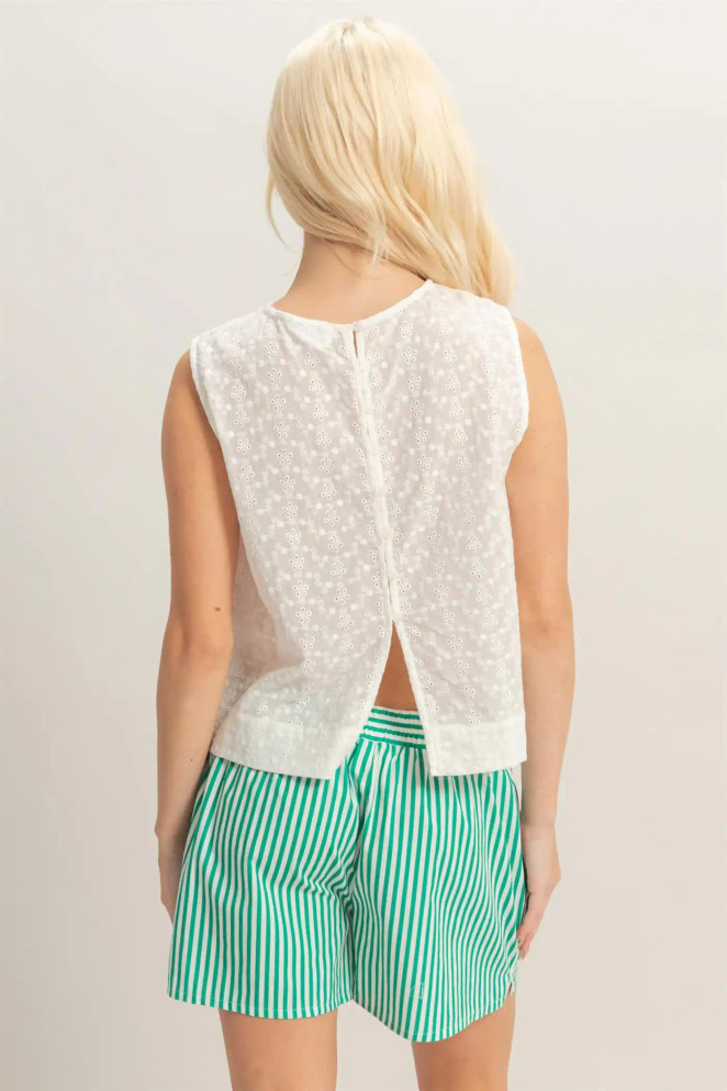 EYELET BACK BUTTONS SLEEVELESS TOP