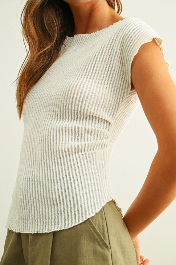 CRINKLED FABRIC SHIRRING DETAIL CAP SLEEVE TOP