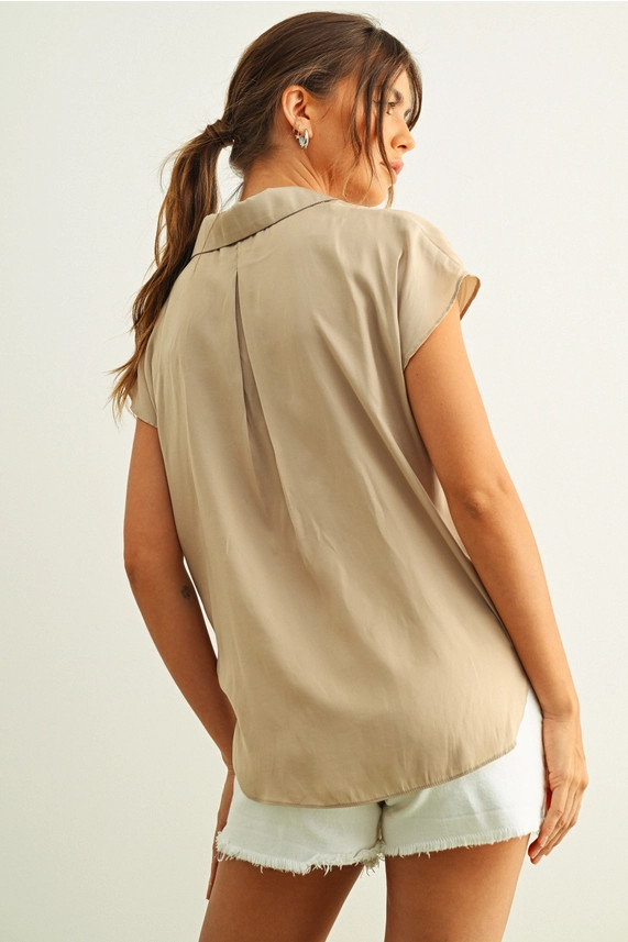 LIGHTWEIGHT BUTTON DOWN CAP SLEEVE SHIRT